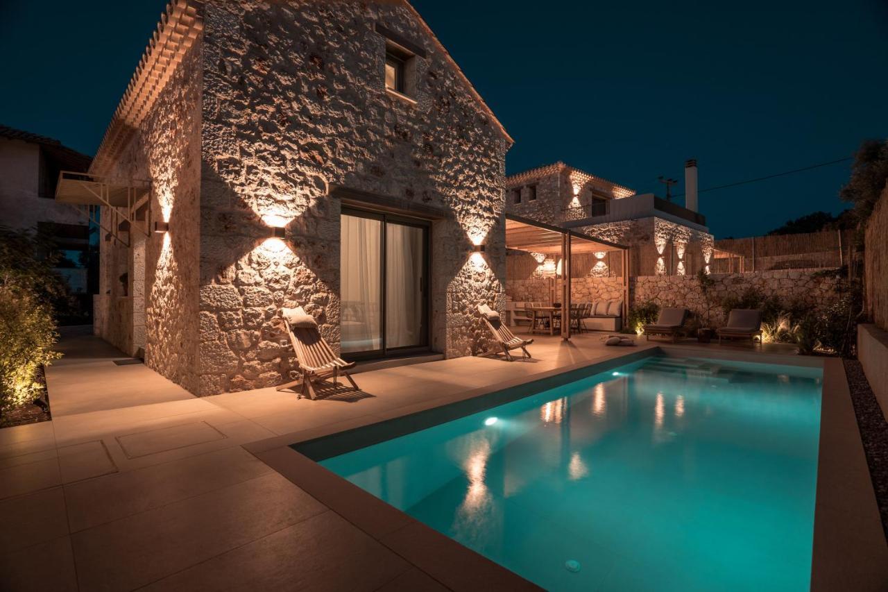 Papadria - Modern Luxury Near Kathisma Tsoukaládhes