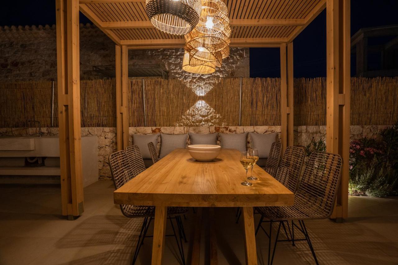 Villa Papadria - Modern Luxury Near Kathisma Tsoukaládhes
