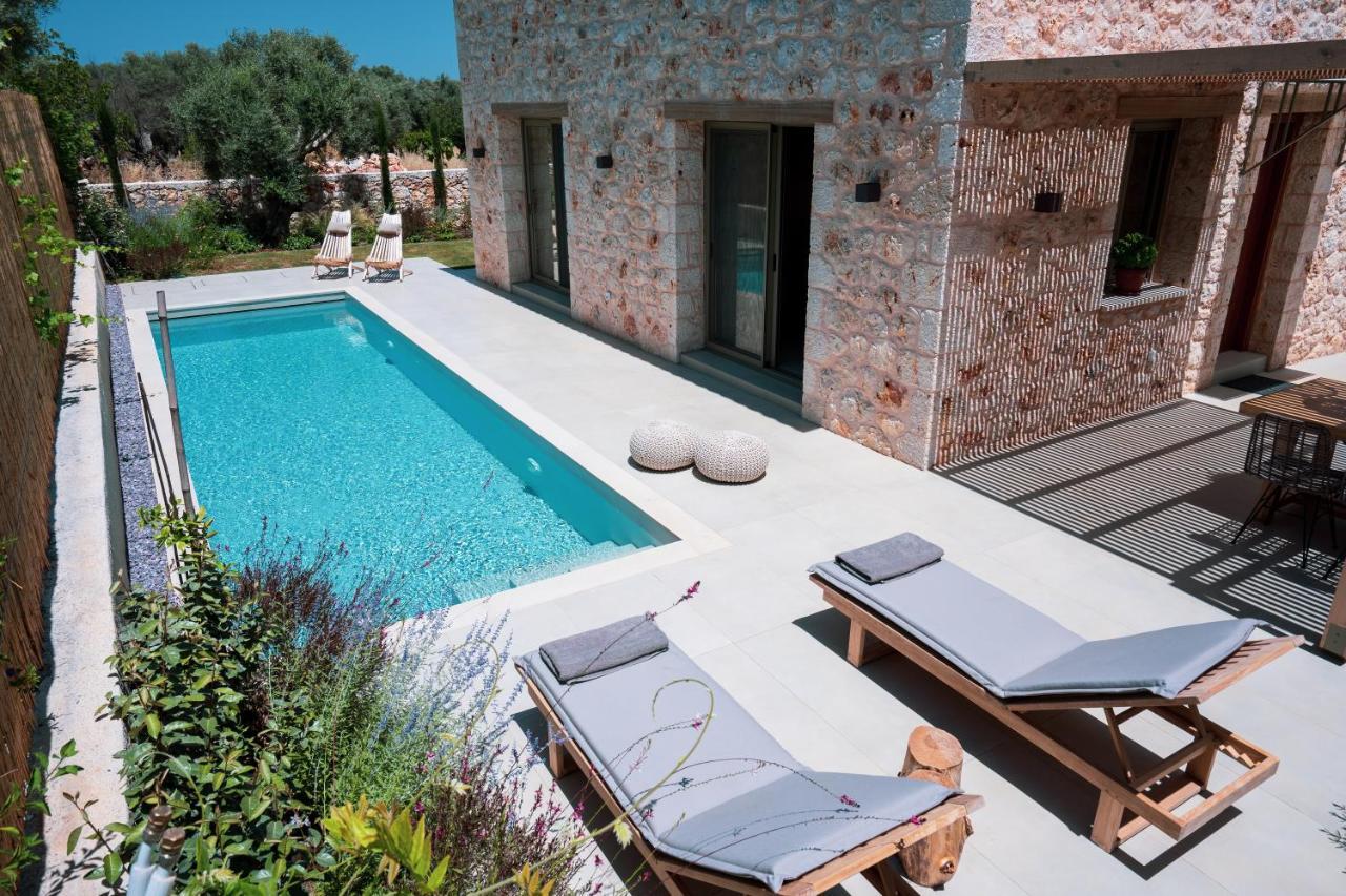 Papadria - Modern Luxury Near Kathisma * Tsoukaládhes