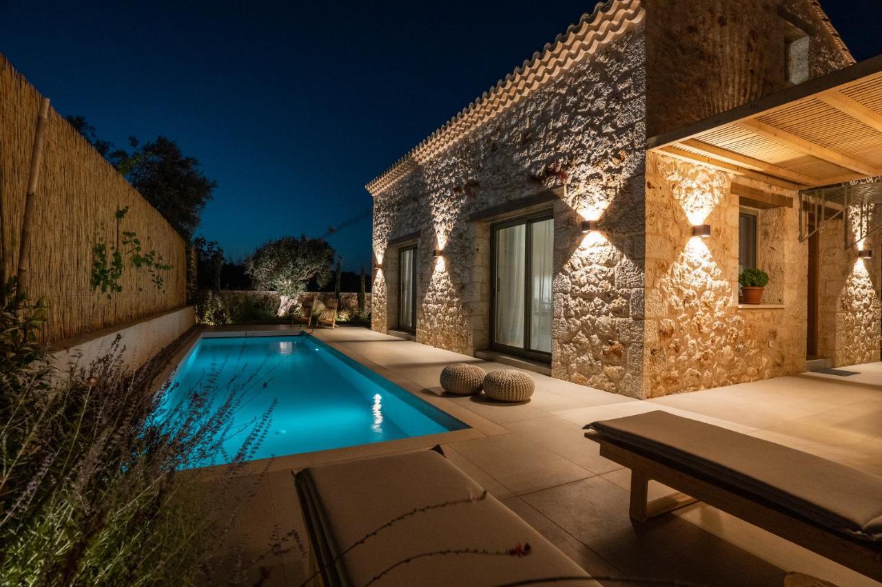 Papadria - Modern Luxury Near Kathisma Villa Tsoukaládhes